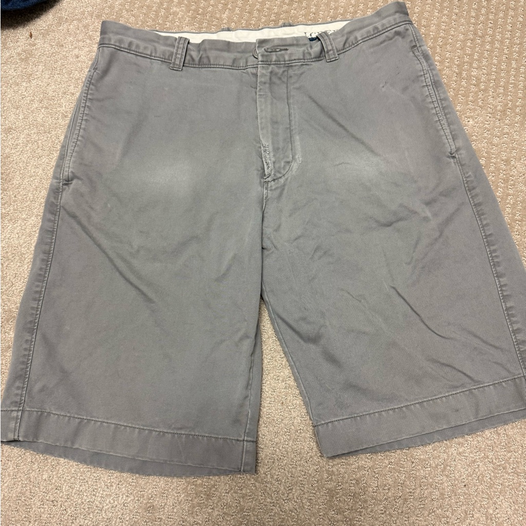 Men's J. Crew Broken In Chino Gray Shorts